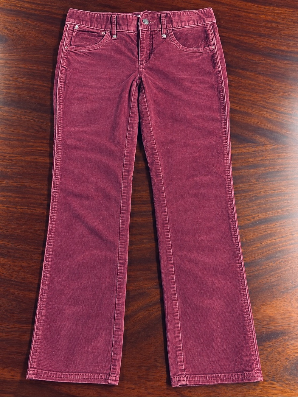Athleta Women’s Size 4 Burgundy Corduroy Pants